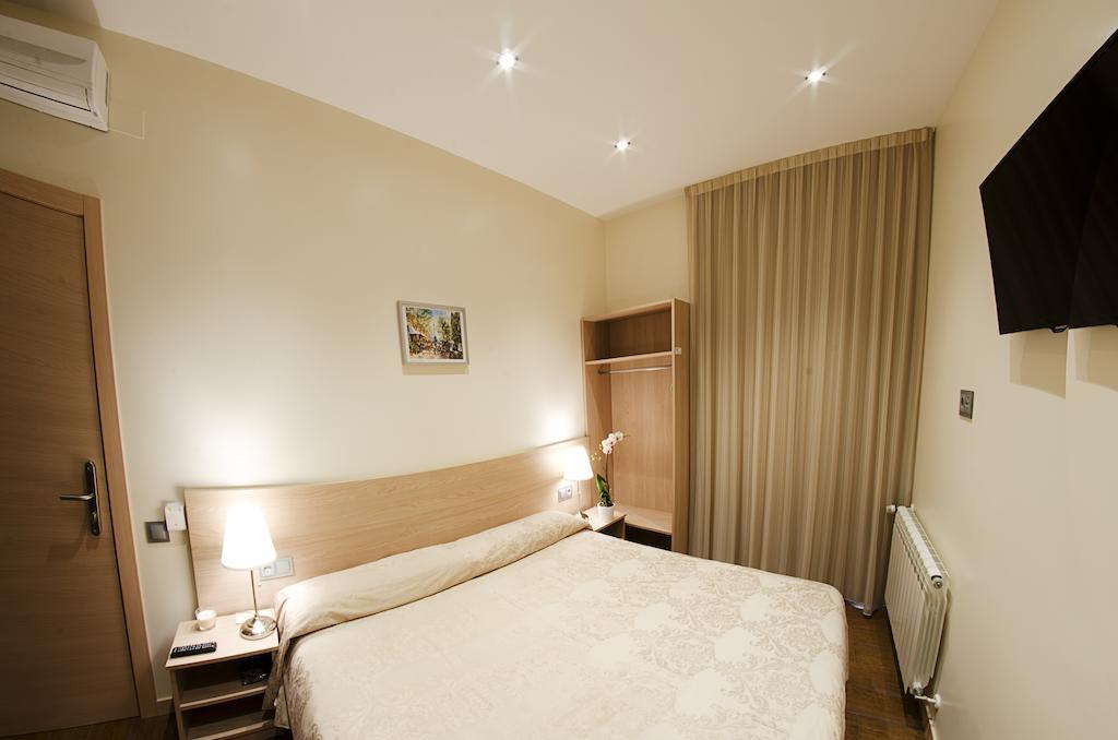 Hostal Excellence Barcelona Kültér fotó