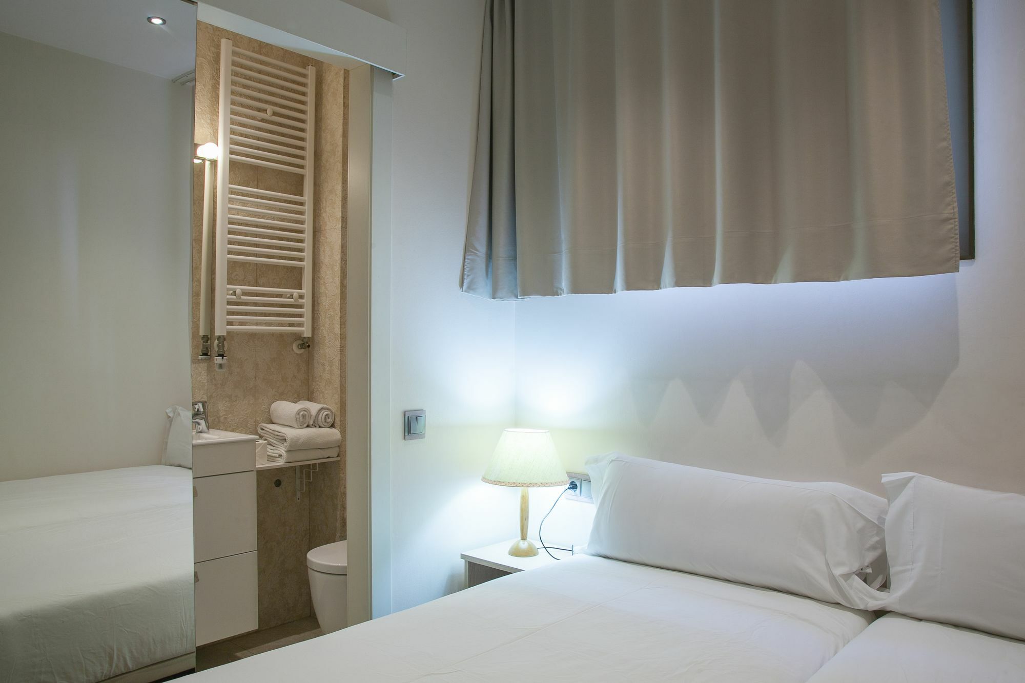 Hostal Excellence Barcelona Kültér fotó